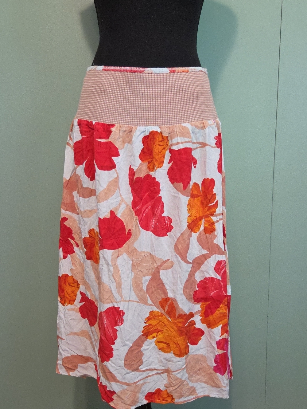 Anthropologie Floral Red & Orange Midi Skirt Size Medium